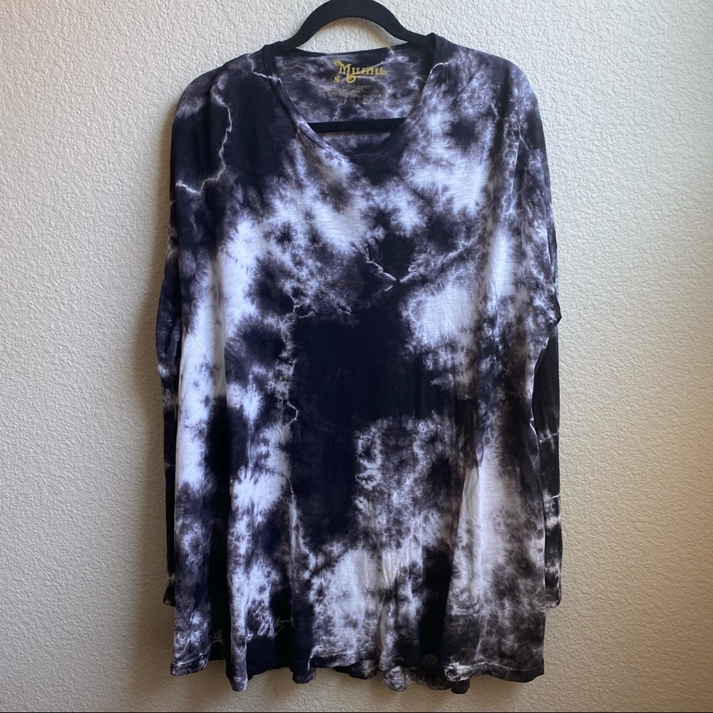 Show Me Your Mumu long sleeve tie dye black shirt
